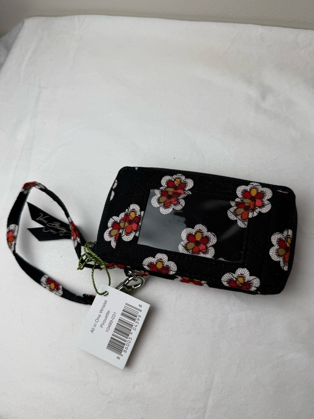 NWT Vera Bradley Pirouette All in One Wristlet Wallet Card Holder Retired